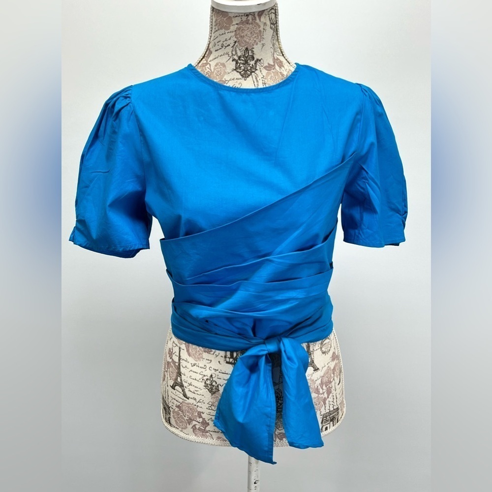 HYFVE Royal blue puff sleeve keyhole back wrap top size L